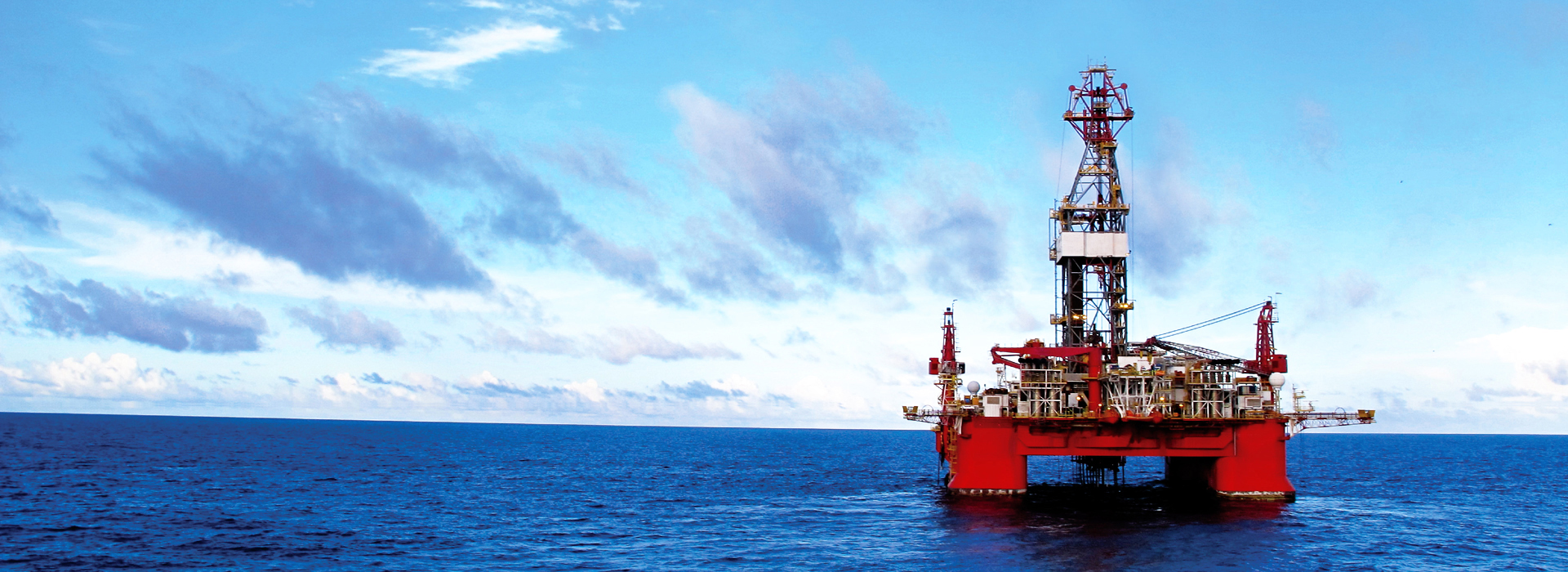 Up to 200Mbps Internet & Voice Communication for Offshore Industry